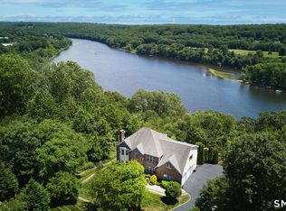 4 Nature Lane, Shelton, CT 06484