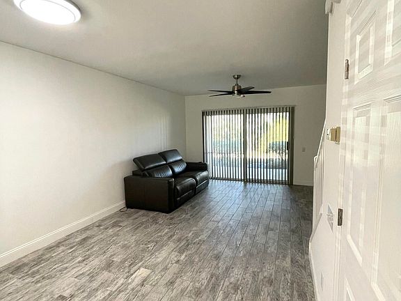 4th image of 12311 Kensington Lakes Dr Unit 803