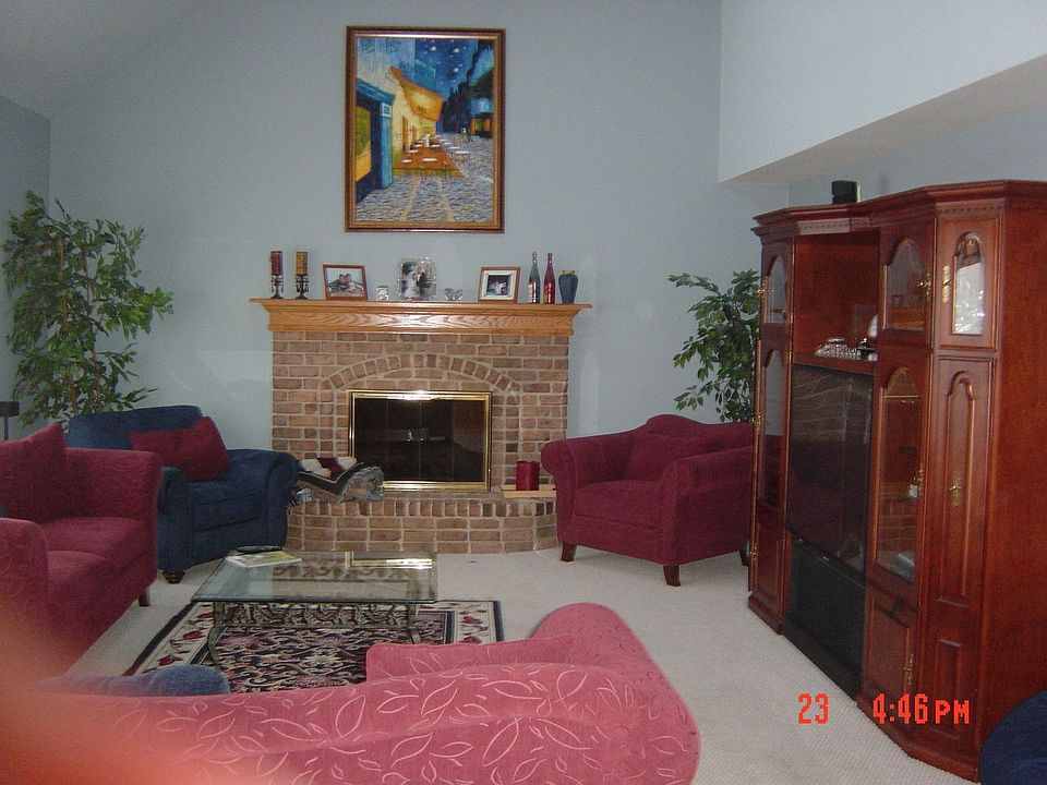 Vaulted Family Room