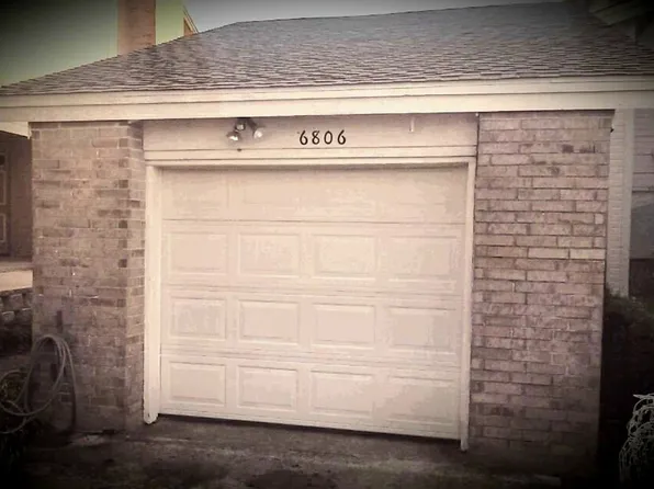 6806 Ports O Call Dr, Rowlett, TX 75088