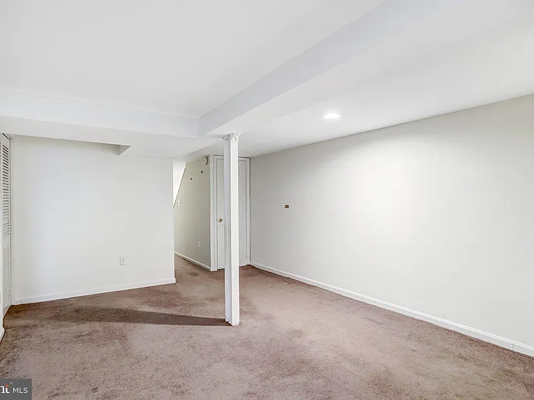 12 Rhode Island Ave NW — Photo 60