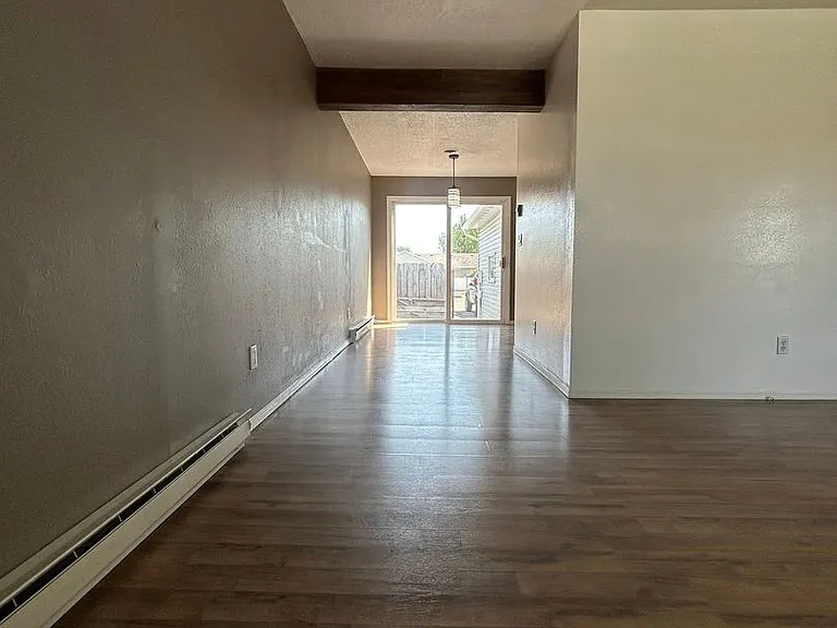1324 Sims St — Photo 10