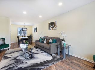 291 Weatherford Ln #ID1285055P, Naperville, IL 60565