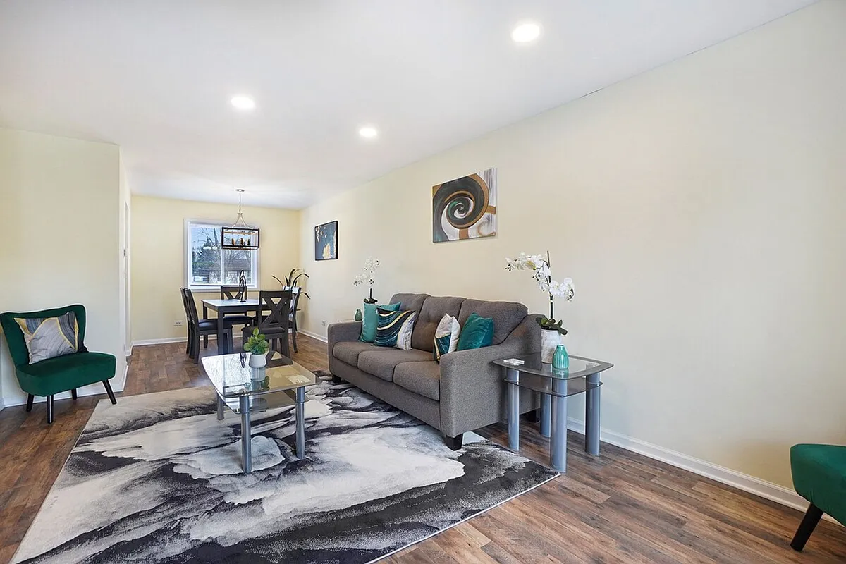 Living Room - 291 Weatherford Ln #ID1285055P