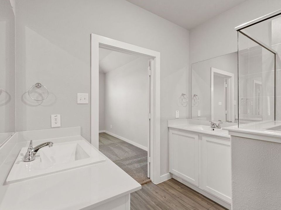 1st image of 1105 Harvest Heights Dr