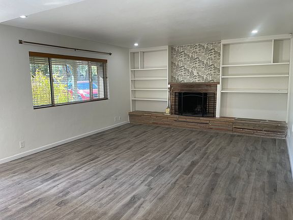 3rd image of 7825 E Camino Perdido