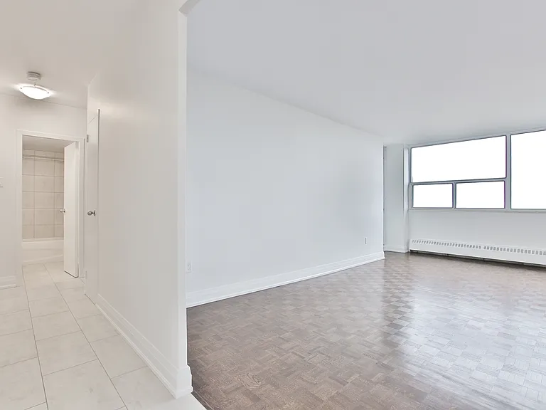 185 Shaughnessy Blvd #1409 — Photo 1