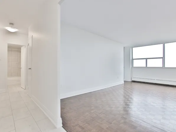 185 Shaughnessy Blvd, Toronto, ON