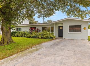 1101 Glenwood Dr, Dunedin, FL 34698