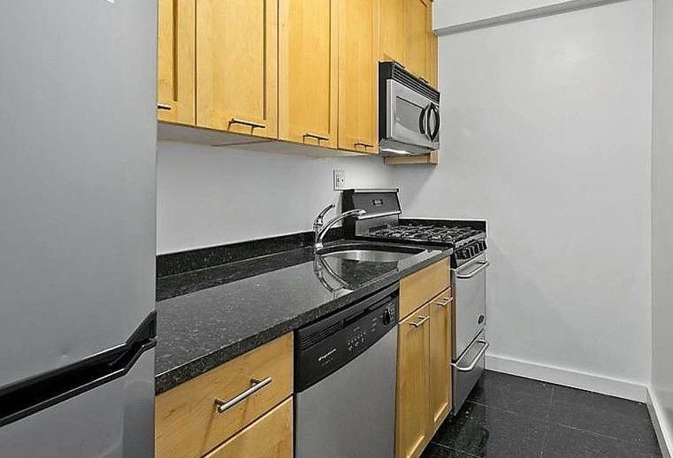 1st image of 236 E 36th St Ph F