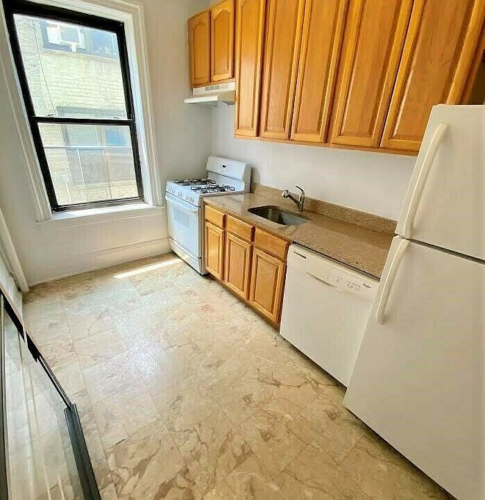 1st image of 3069 34th St APT 3D