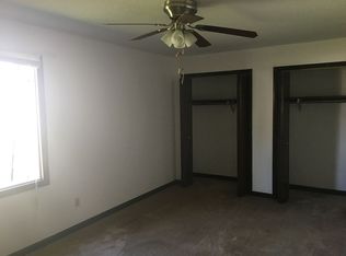 2470 Wakefield Dr, Decatur, IL 62521