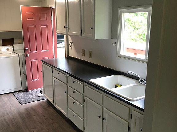 5th image of 1634 Scenic Ave