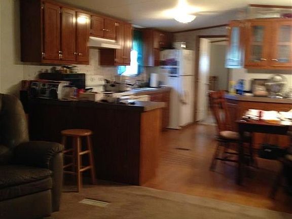 4th image of 20542 Parkside Dr