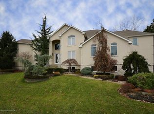 18 Totten Ct, Marlboro, NJ 07746