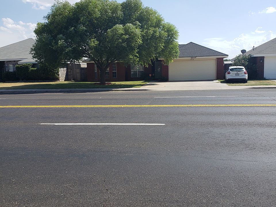 1st image of 8809 Rainbow Dr