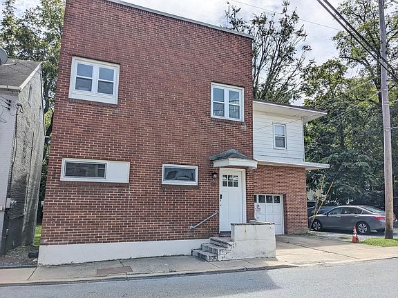 2nd image of 334 Greenwich St #A