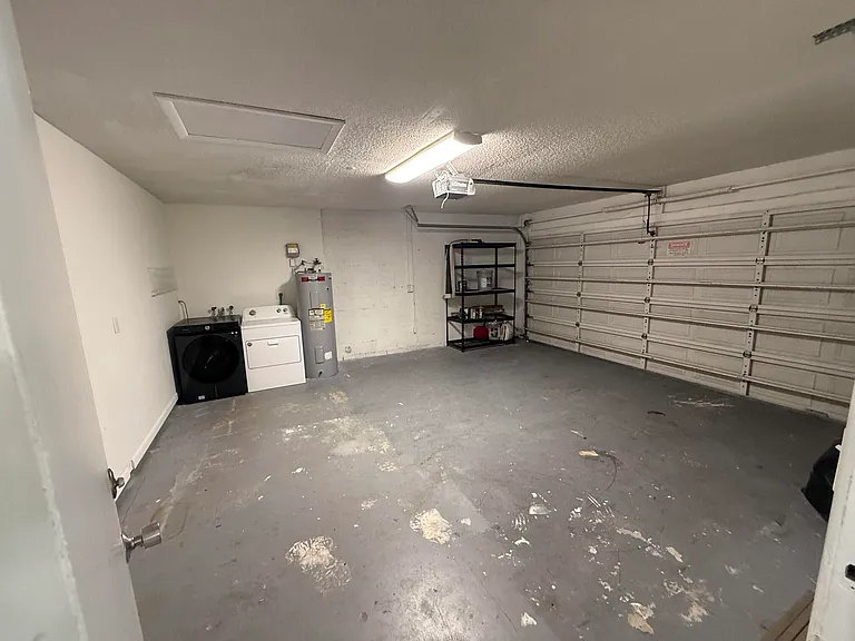 6249 Foster St — Photo 22