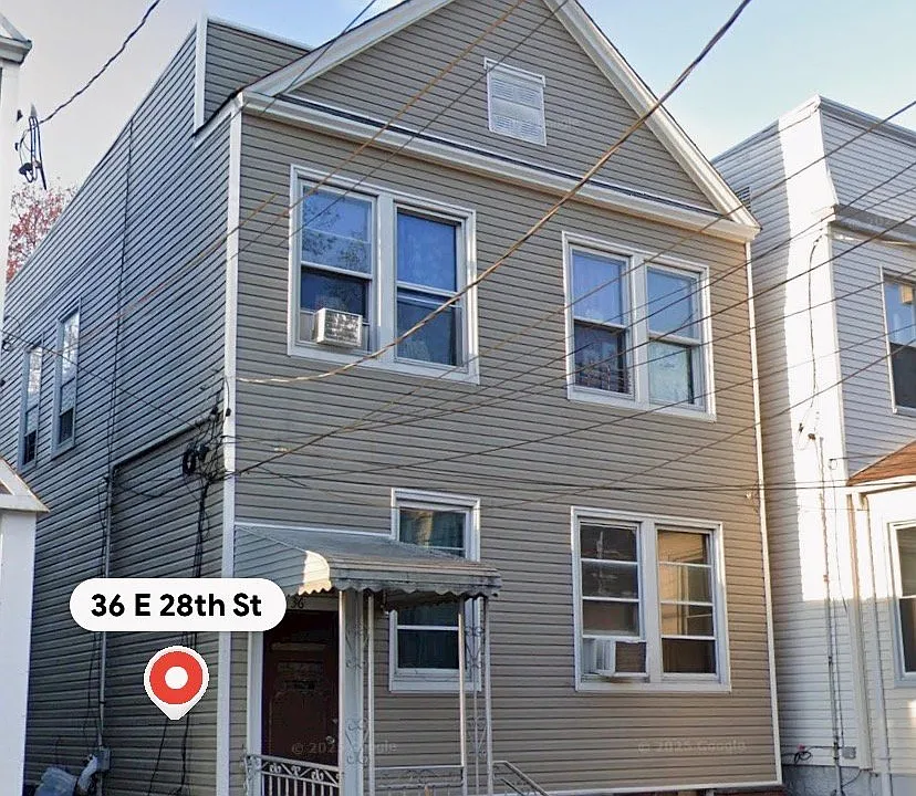 36 E 28th St #1F