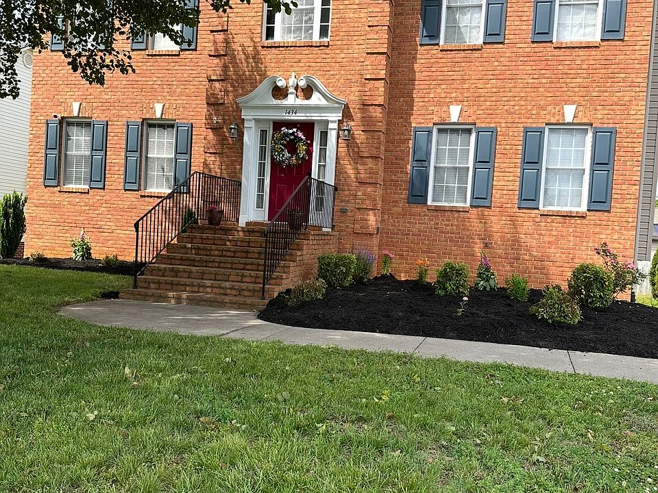 2nd image of 1434 Crutchfield St
