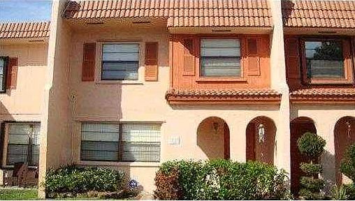 1st image of 12 S Valencia Dr #5-4