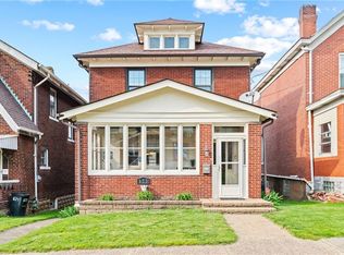 673 6th St, Trafford, PA 15085