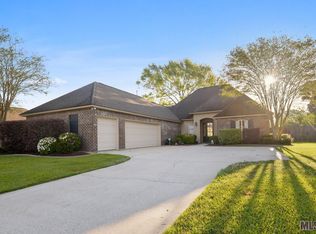 13068 Eagles Way Ct, Geismar, LA 70734