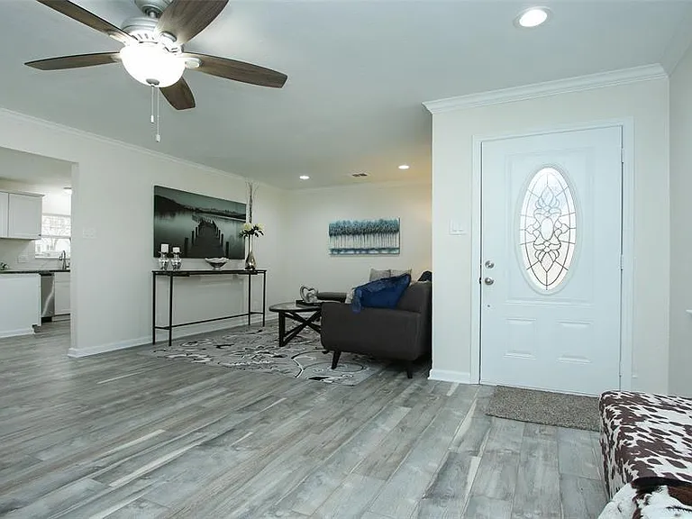 8741 Blankenship Dr — Photo 8