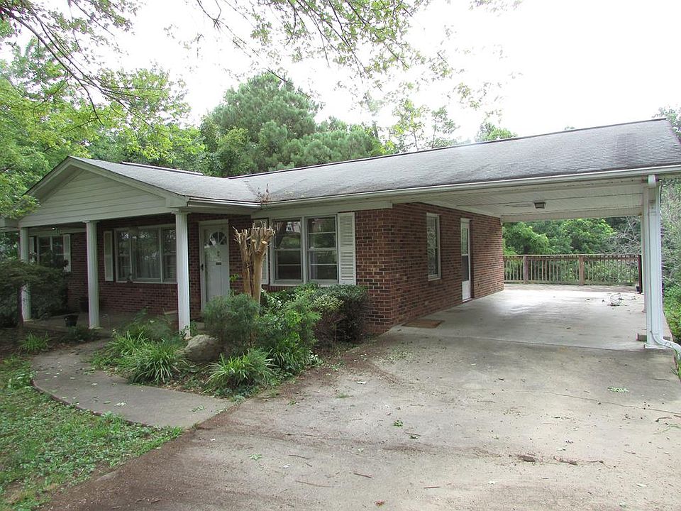 1st image of 574 Iris Ln