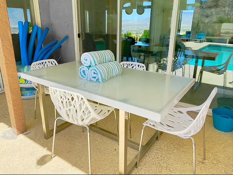 Pool courtyard (dining)