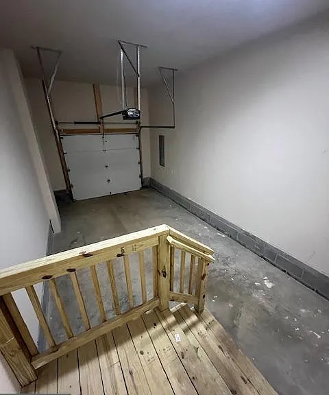 8925 Erie Ave — Photo 12
