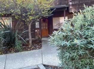 1565 Parkway Dr, Rohnert Park, CA 94928