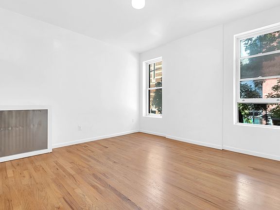 5th image of 200 W 82nd St #3B