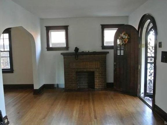 2nd image of 5711 Floy Ave