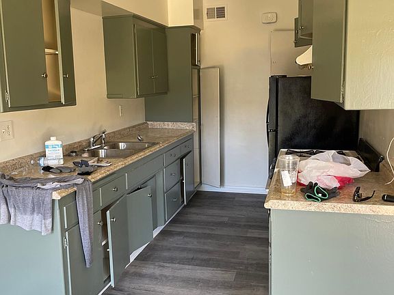 4th image of 1501 College View Dr APT F