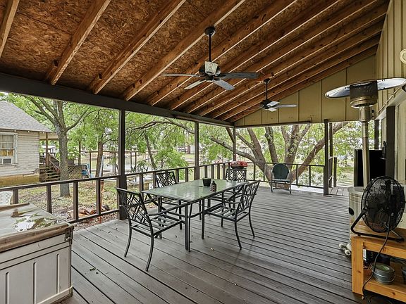 3rd image of 4417 Wildwood Cir