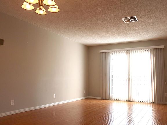 3rd image of 360 Pioneer Dr APT 216