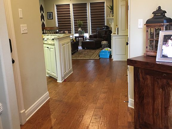 2nd image of 811 Janna Dr