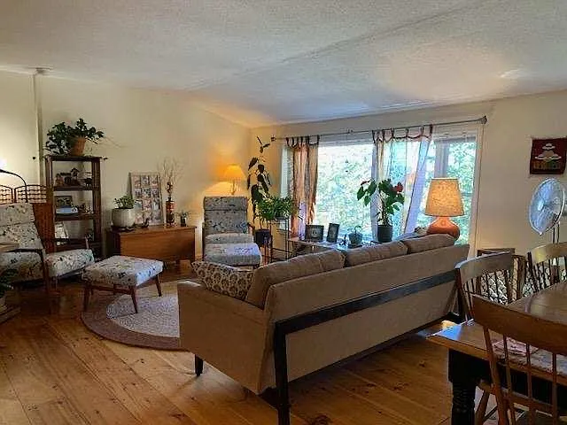 The Stacy House - 301 — Photo 4