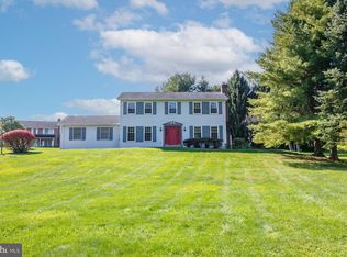 1950 Sheepford Rd, Mechanicsburg, PA 17055