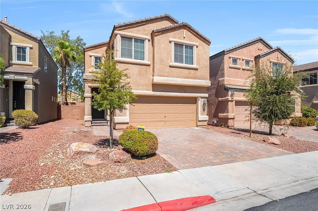 3 bed, 2.5 bath, 1527 sqft, $2,045 — Photo 2