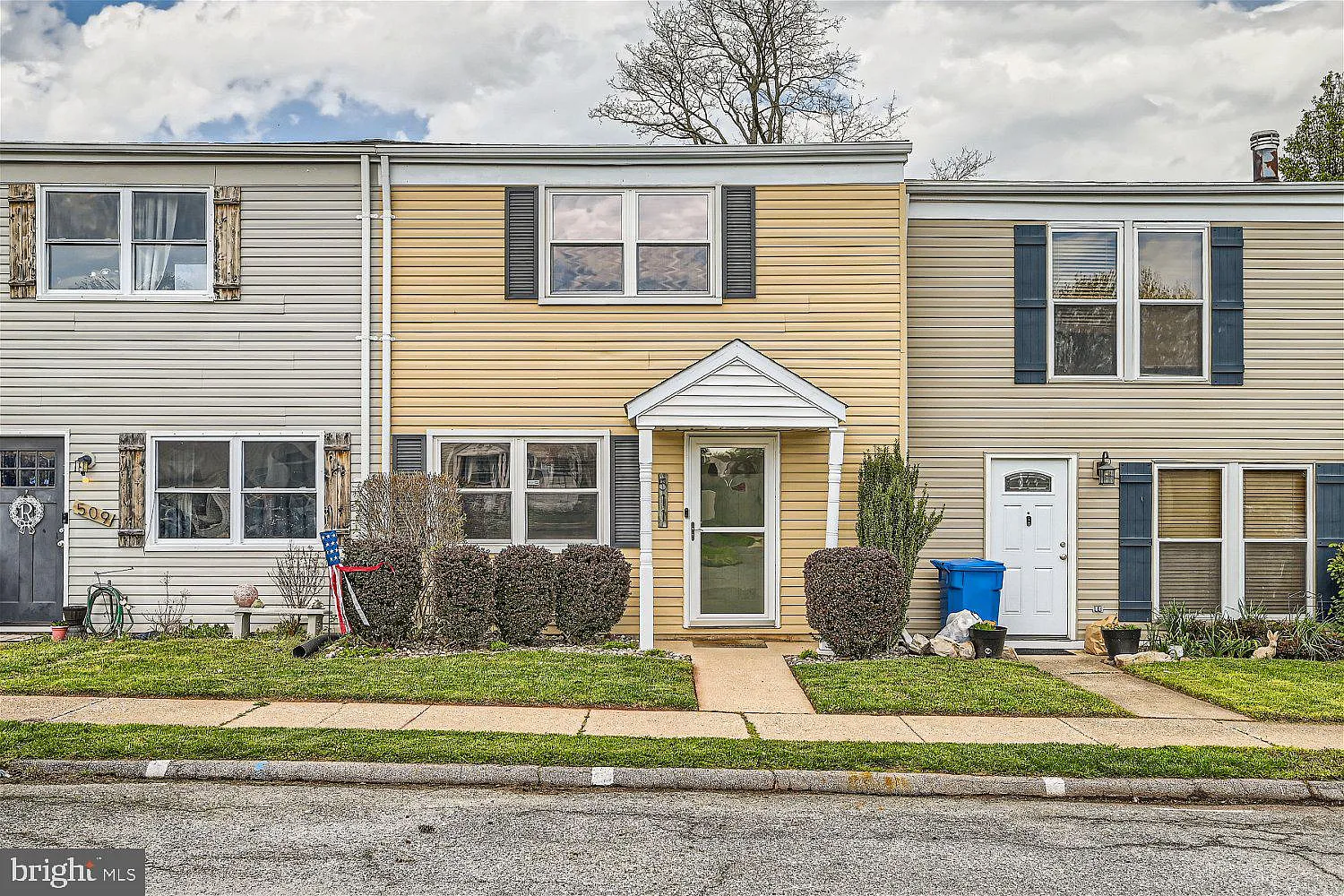 511 Daisy Dr photo 1
