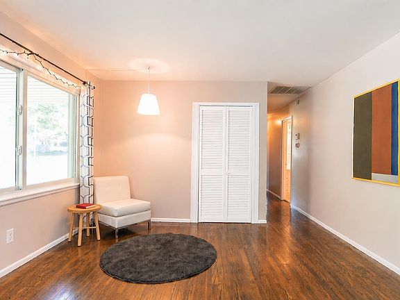 4th image of 4318 E Hector Dr