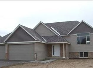 4923 259th Ct, Wyoming, MN 55092