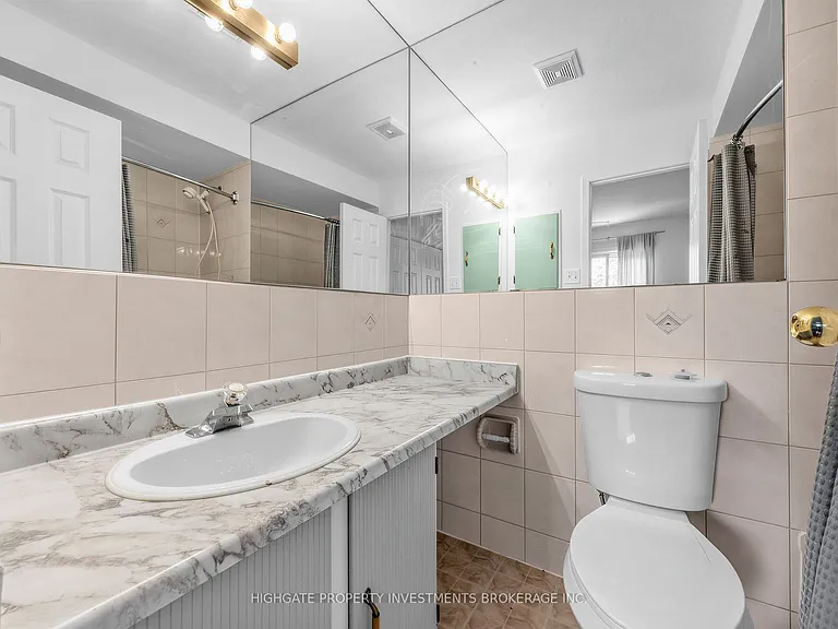 739 Edgewood Rd — Photo 16