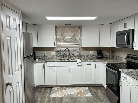 5th image of 1303 N Canal St APT 20