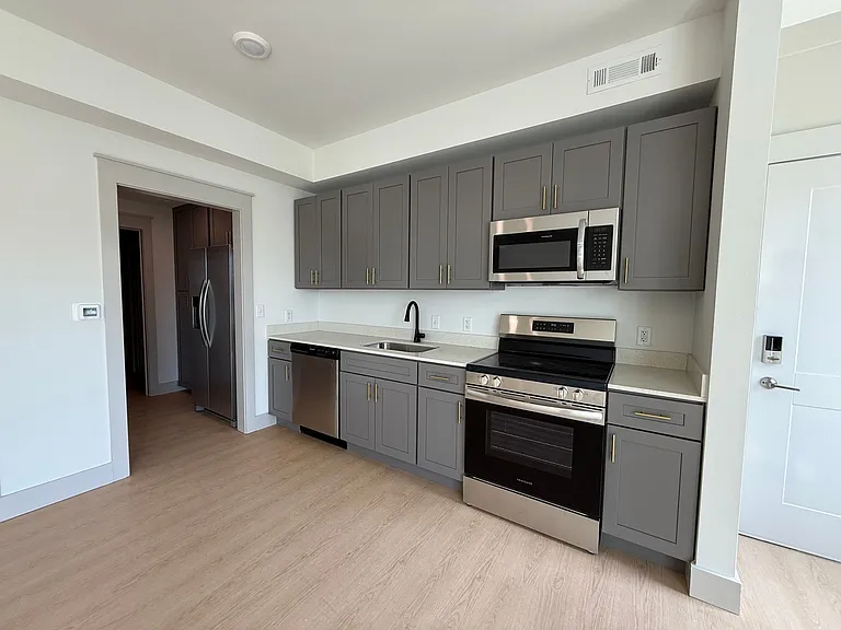 The Fitzgerald Apartments - Downtown Springdale — Photo 16