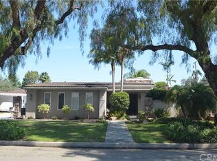 4615 E Greenmeadow Rd, Long Beach, CA 90808