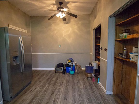 3rd image of 706 Hazelwood Ct