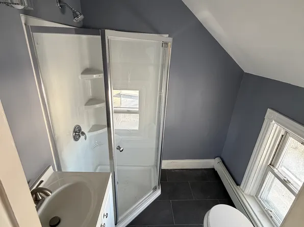 66 Moore St Floor 3, Central Falls, RI 02863